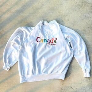 Canada Lake‎ Louise White Sweatshirt Size XL Embroidered Colorful Canada